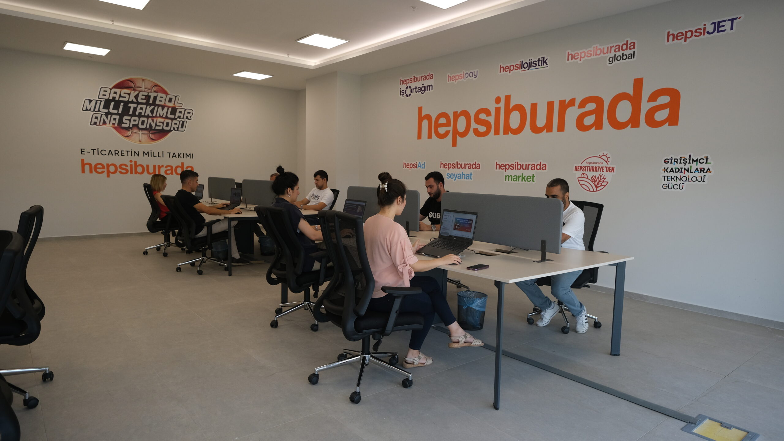 Deprem bölgesindeki satıcıların Hepsiburada’daki satış hacmi 10 milyar TL’ye yaklaştı