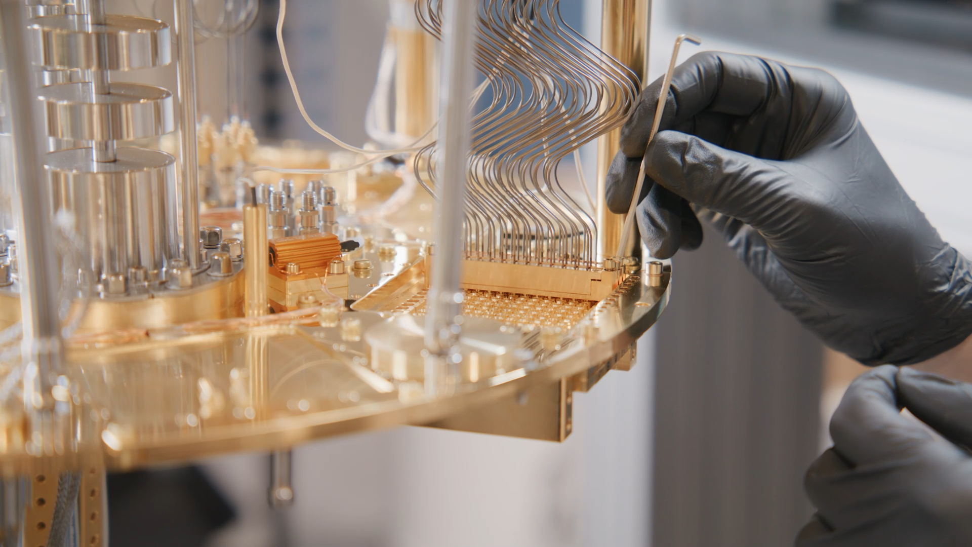 Amazon Web Services, yeni bir kuantum bilgi işlem çipi geliştirdiğini açıkladı