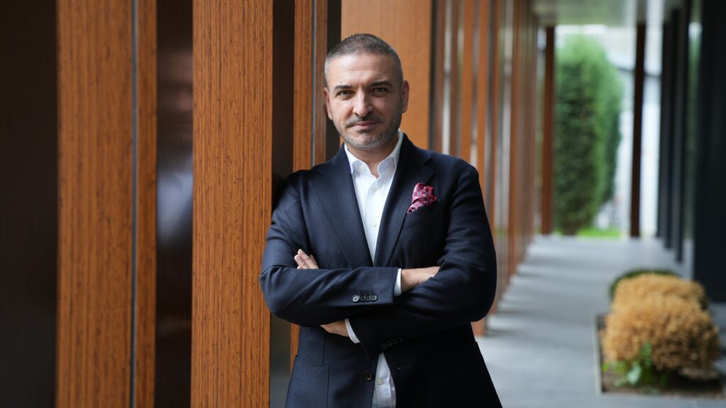 Siemens Türkiye Elektrifikasyon ve Otomasyon İş Birimi yöneticilerinden Cengiz Hamdi Bozbey