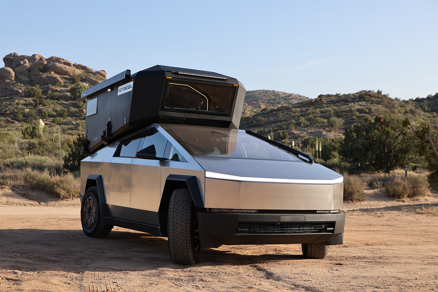 “Türkiye’den Las Vegas’a: Hotomobil, Tesla Cybertruck için ürettiği karavanı Bitcoin ile satışa sundu”