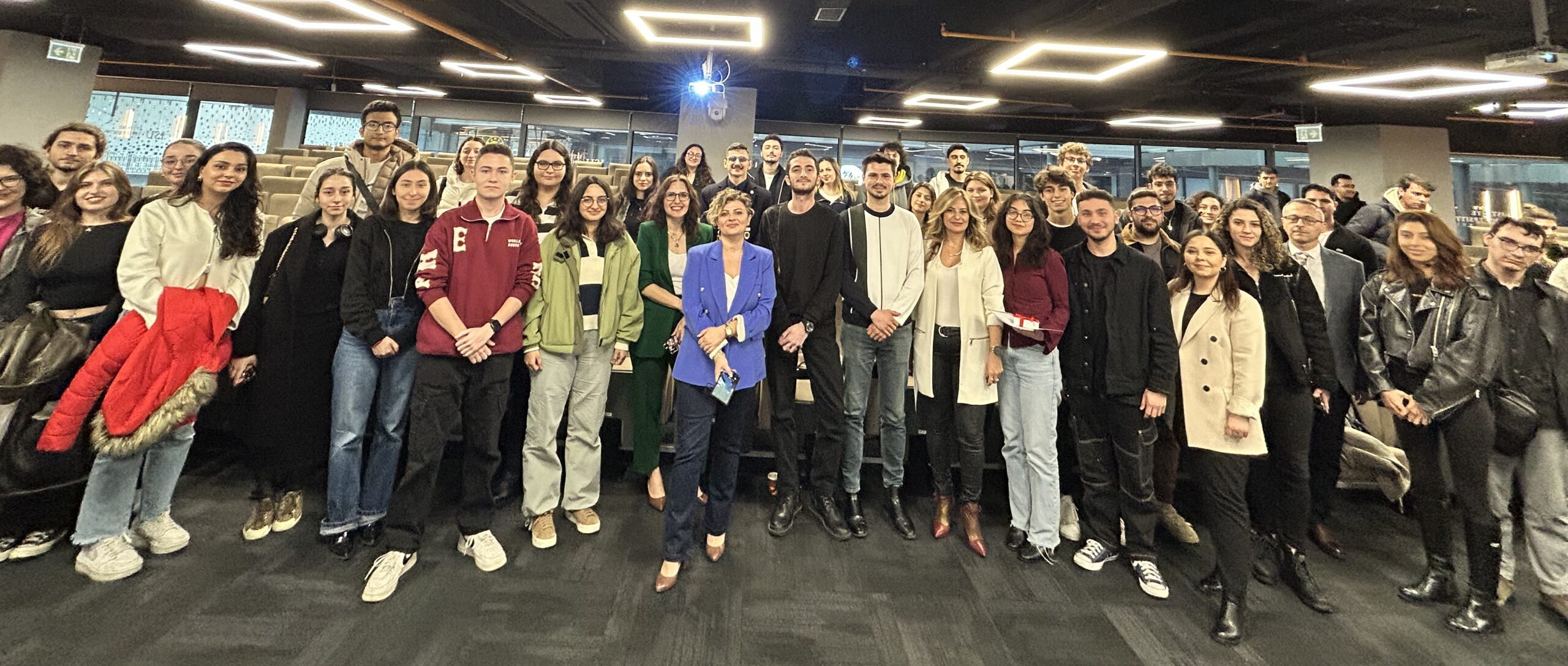 AgeSA, gençleri IT liderliğine hazırlıyor