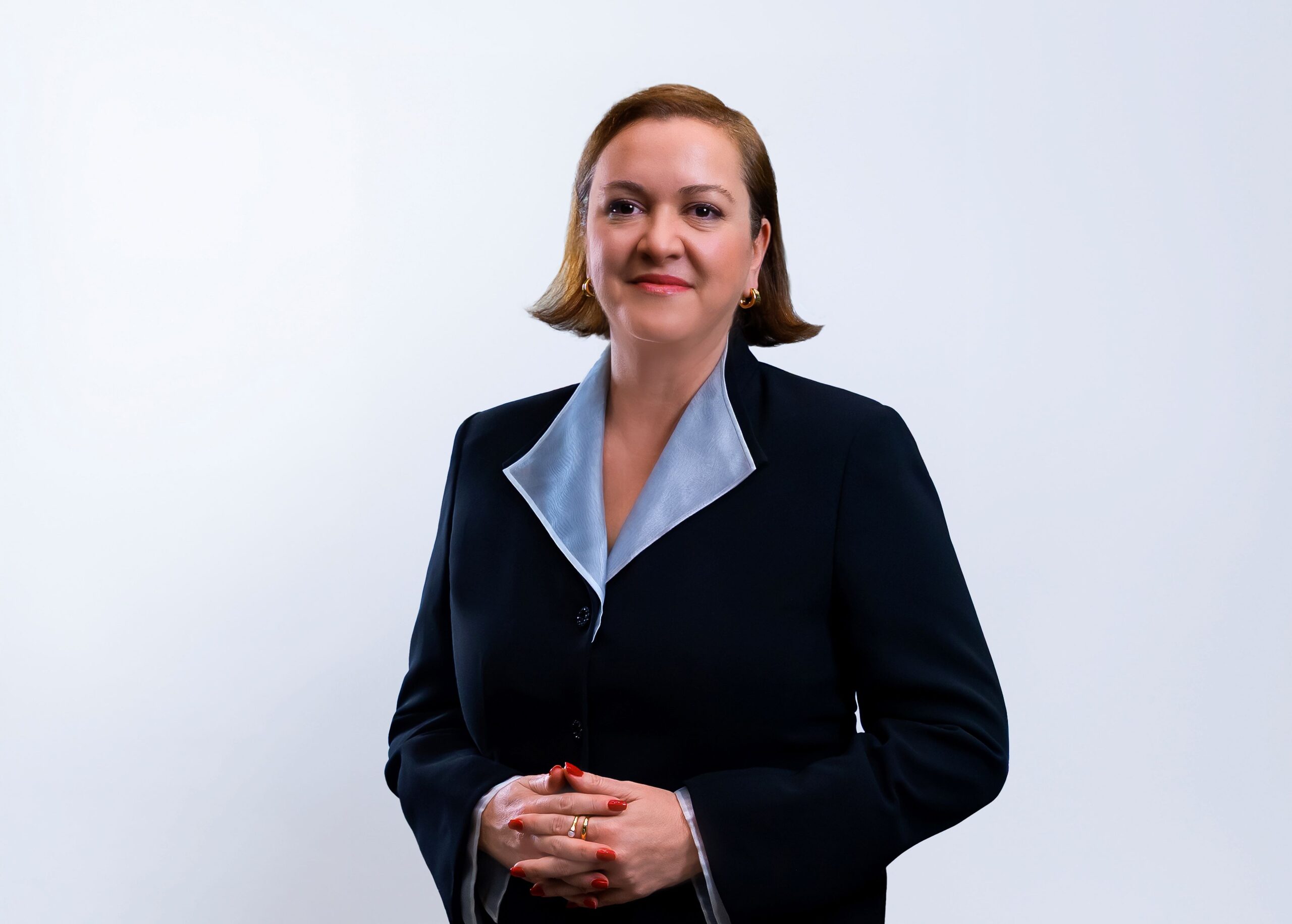 Koç Holding Kurumsal İletişim Direktörü Burçun İmir oldu