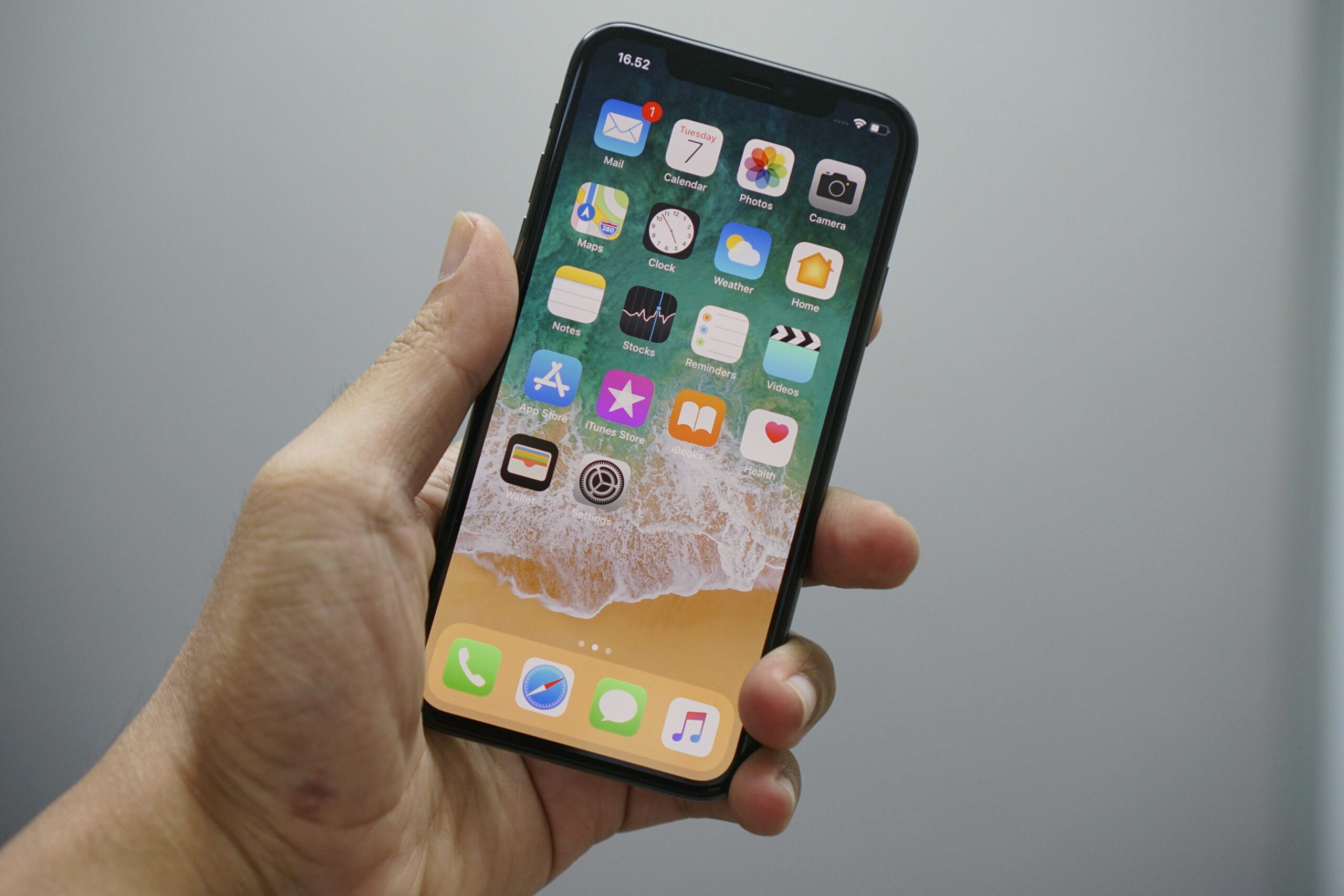 iPhone’lar artık güvenli değil mi? “Sıfır tıklama” ve casus yazılım saldırıları artıyor