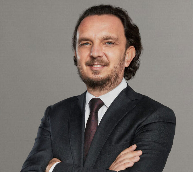 Ömer Barbaros Yiş, Karaca International Genel Müdürü oldu